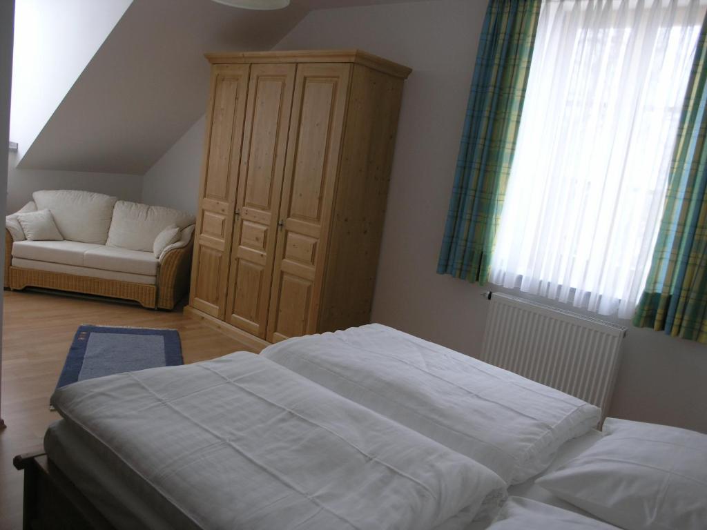 Landgasthof Und Hotel Forchhammer Pliening Oda fotoğraf